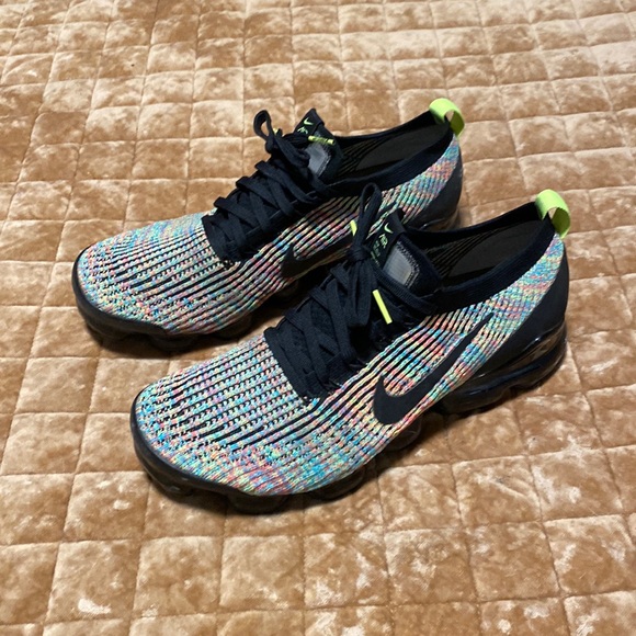 Nike Flyknit 3 MultiColor - Picture 1 of 8